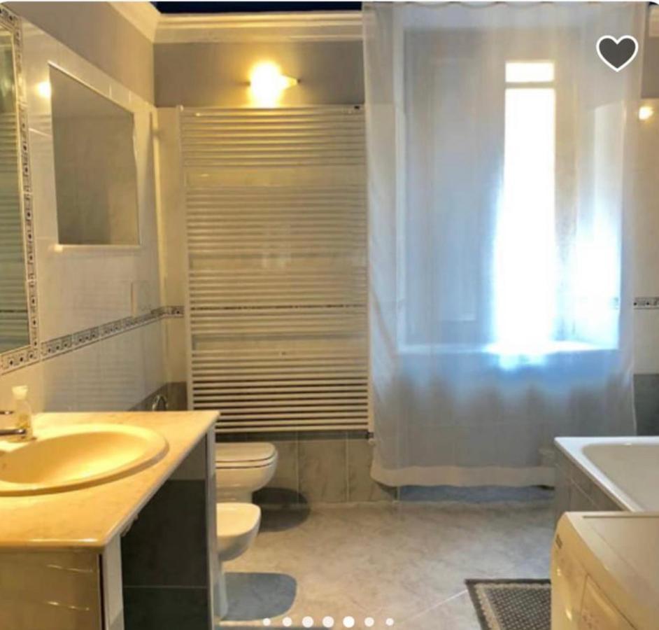 Camera Matrimoniale Privata Con Bagno Interno แวร์เชลลี ภายนอก รูปภาพ