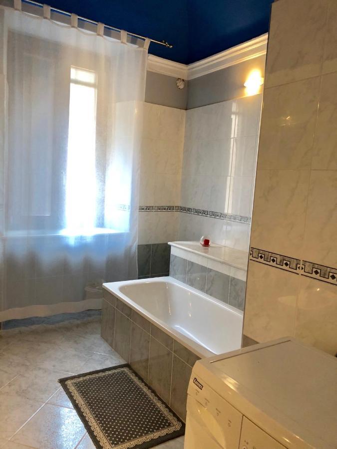 Camera Matrimoniale Privata Con Bagno Interno แวร์เชลลี ภายนอก รูปภาพ