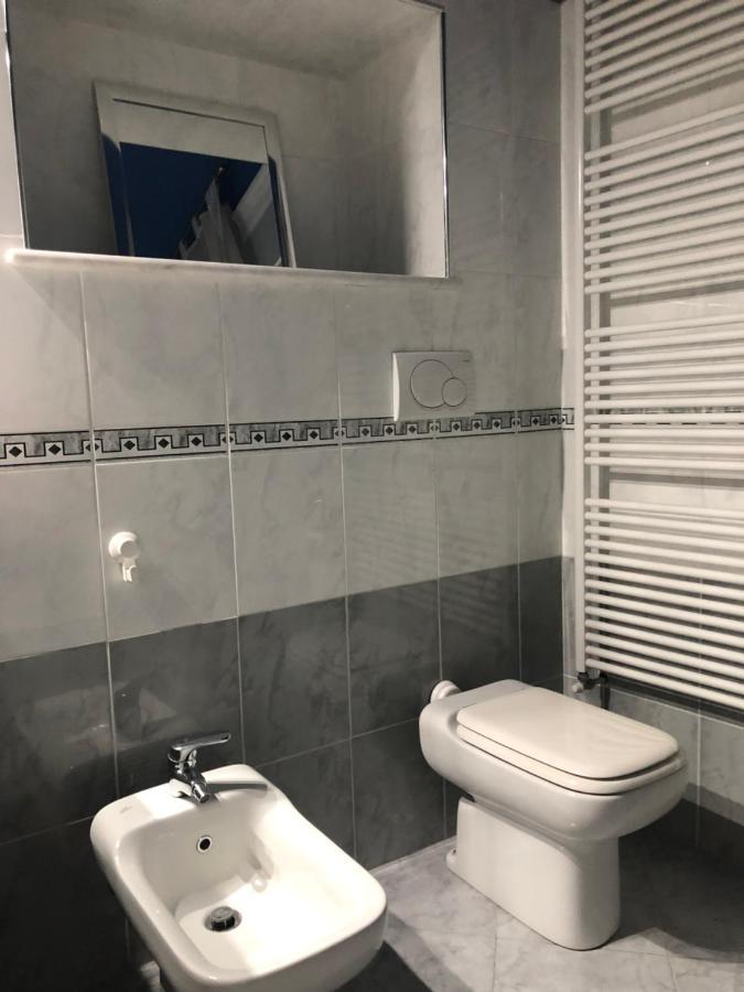 Camera Matrimoniale Privata Con Bagno Interno แวร์เชลลี ภายนอก รูปภาพ